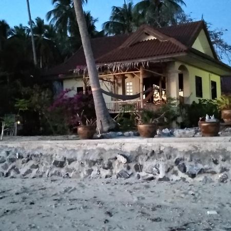 Right On The Beach House Villa Taling Ngam Beach Esterno foto